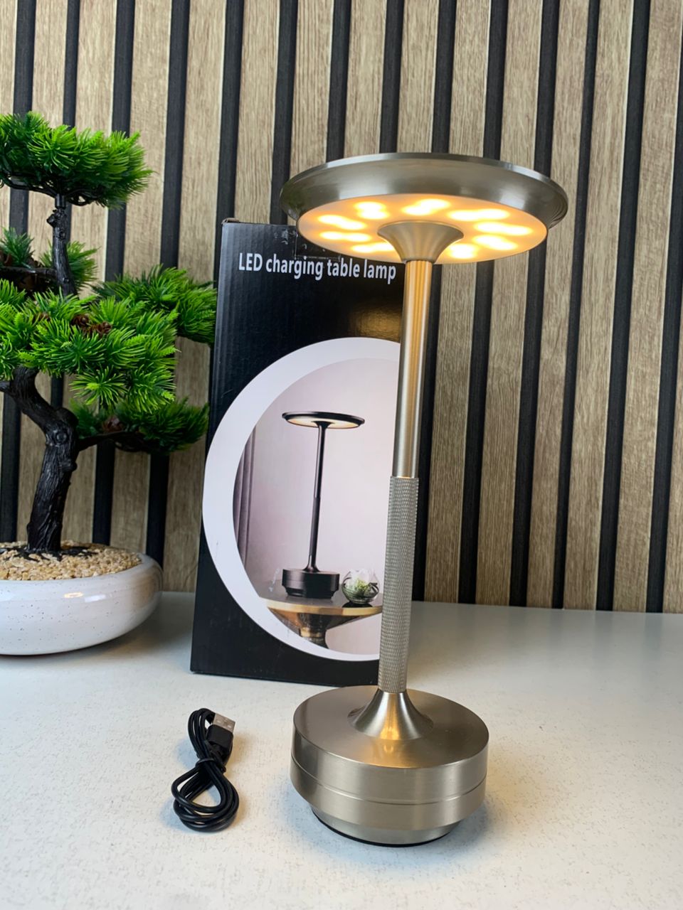 Lampe de Table Sans Fil Luxueuse – 3 Couleurs, 48h d'Autonomie