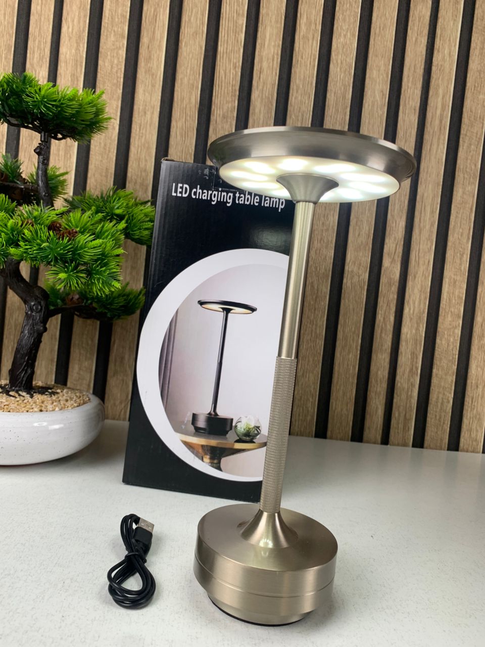 Lampe de Table Sans Fil Luxueuse – 3 Couleurs, 48h d'Autonomie