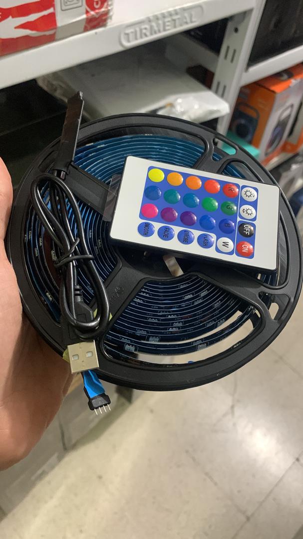 Ruban LED RGB 5M avec Contrôle Bluetooth – Ambiance Dynamique et Personnalisée