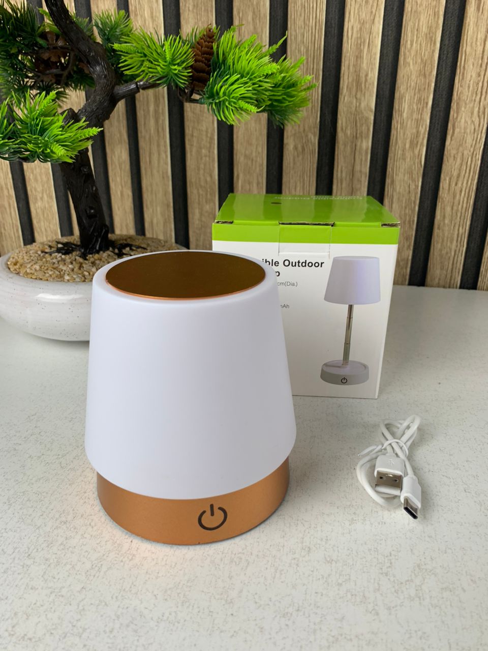 Lampe de Table LED Télescopique Rechargeable – Design Élégant & Contrôle Tactile