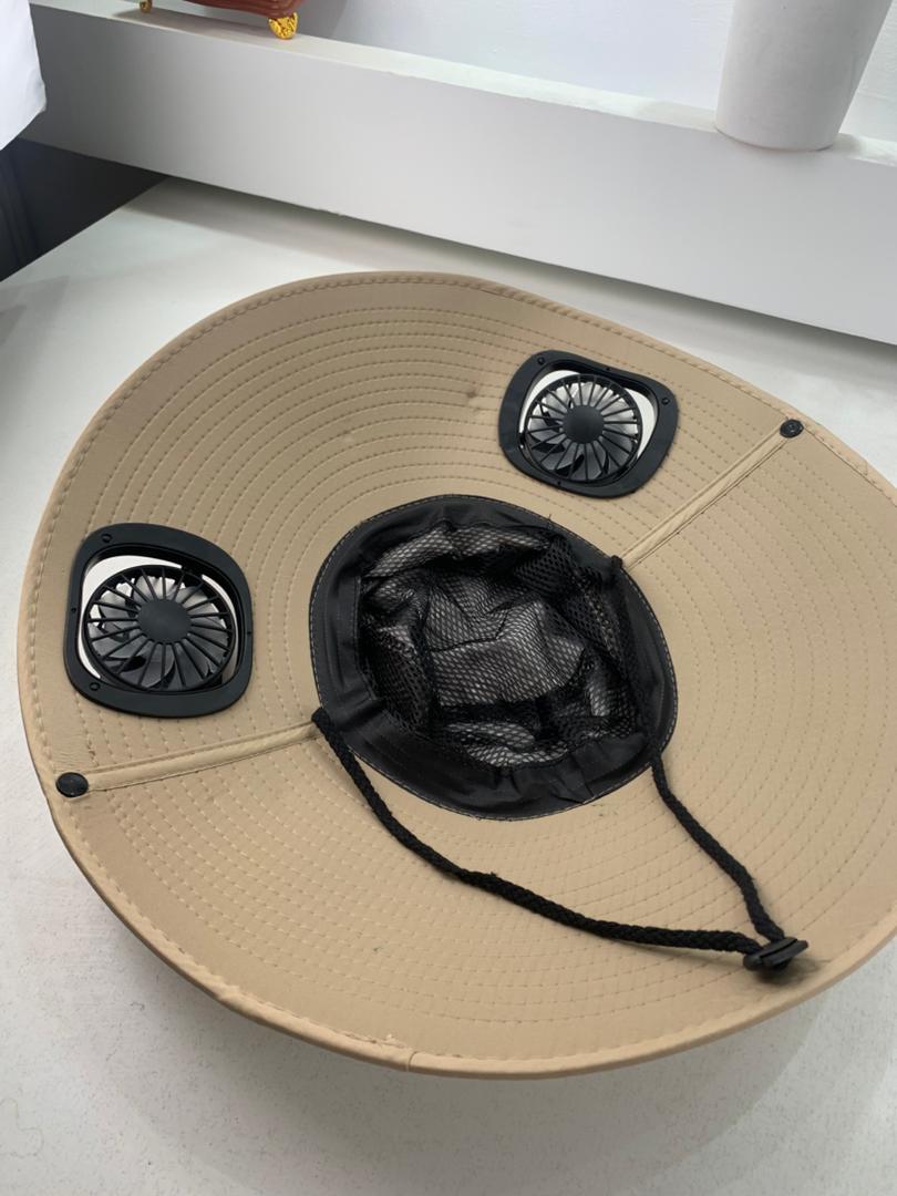 ☀️ Chapeau Solaire Intelligent avec Double Ventilateur
