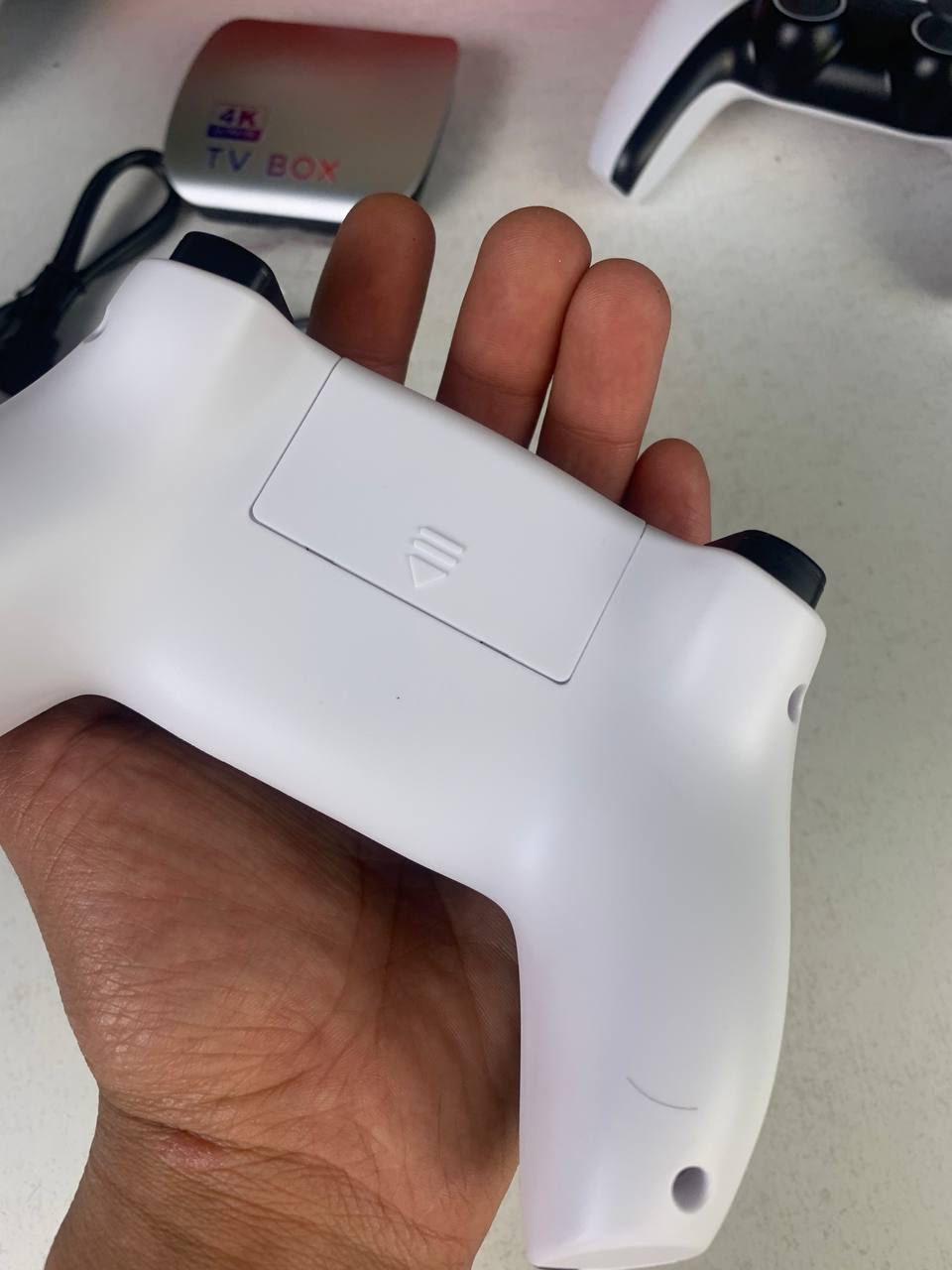 Ultra HD TV Box & Game Console 2 manette + 30 000 jeux intégrés !!