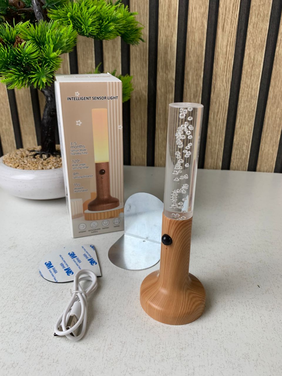 Applique Murale Rechargeable en Bois avec Détecteur de Mouvement – Effet Glow | مصباح جداري محمول