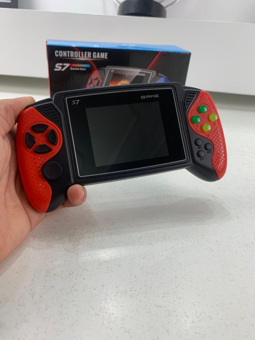 Sup Game Box S7 : La Console Rétro Portable 400-en-1 – L'Aventure du Jeu Classique à Portée de Main !