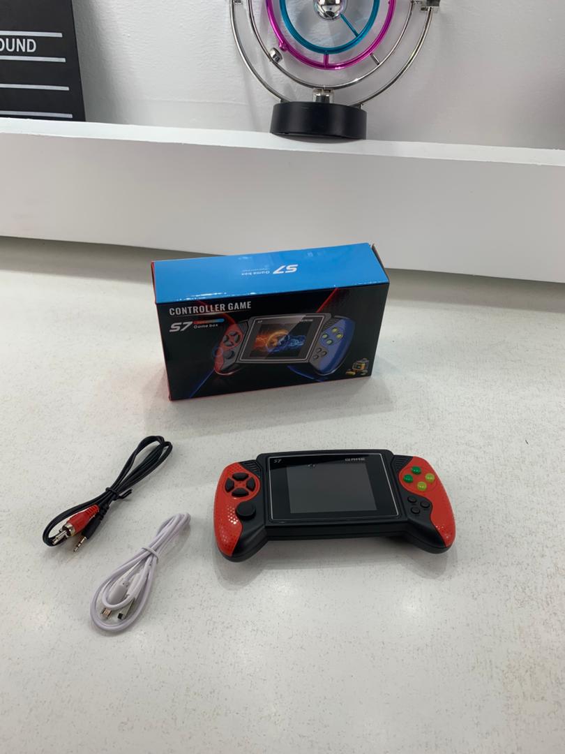 Sup Game Box S7 : La Console Rétro Portable 400-en-1 – L'Aventure du Jeu Classique à Portée de Main !